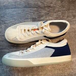 Rothy’s lace up sneaker